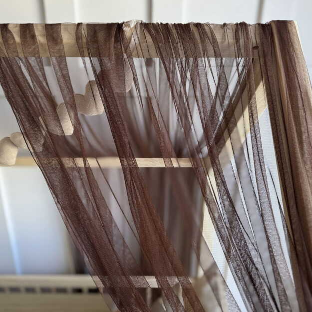 Tiulio užuolaida, baldakimas namelio tipo lovai (siauresniam stogeliui) 14