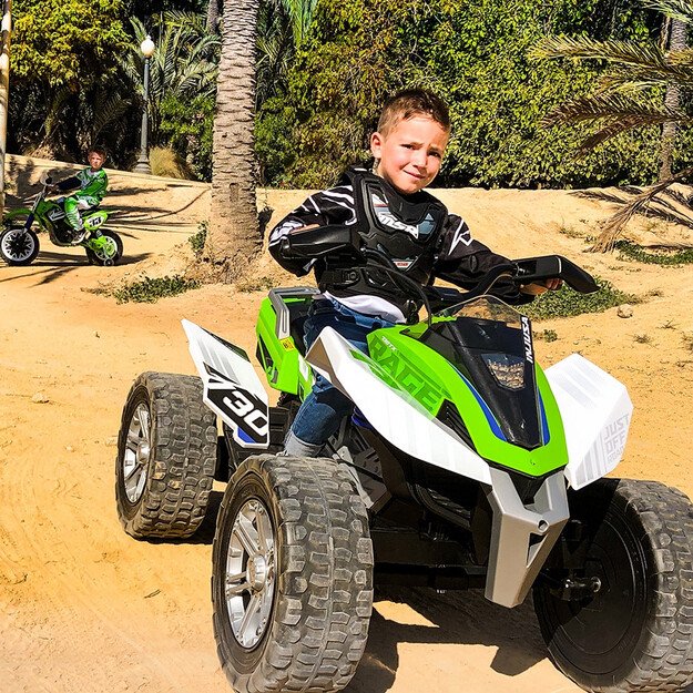 INJUSA didelis elektrinis keturratis „Rage 24V“ – vaikams nuo 6 m., iki 50 kg 1