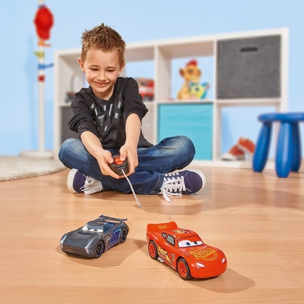 JADA Disney Auta – Zygzako McQueeno radijo bangomis valdomas automobilis