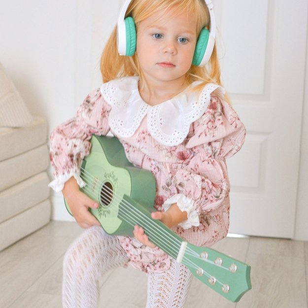 CLASSIC WORLD Medinė Vintage Gitara