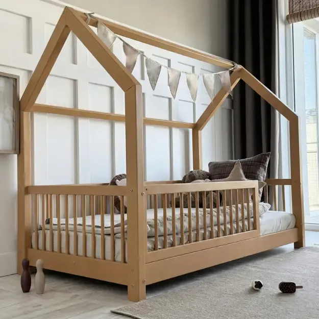 Vaikiška namelio lova „FLORI “ (individualūs išmatavimai) 10