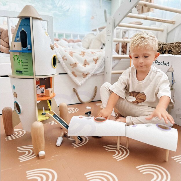 CLASSIC WORLD medinė raketa – žaidimų namelis su figūrėlėmis 5